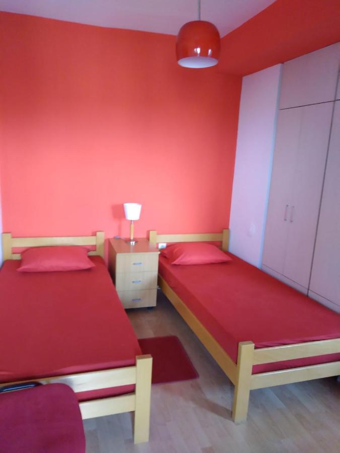 Skopje City Center Red Apartment Exteriér fotografie
